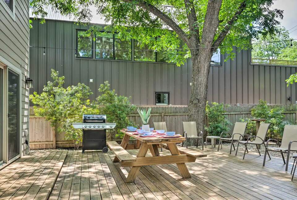 Holly Hideaway - Austin, Texas