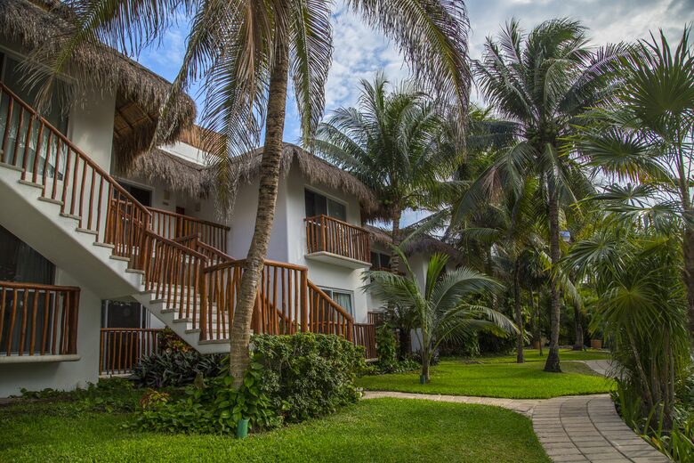 Las Villas Akumal - 2 Bedroom Oceanfront - Tulum, Mexico