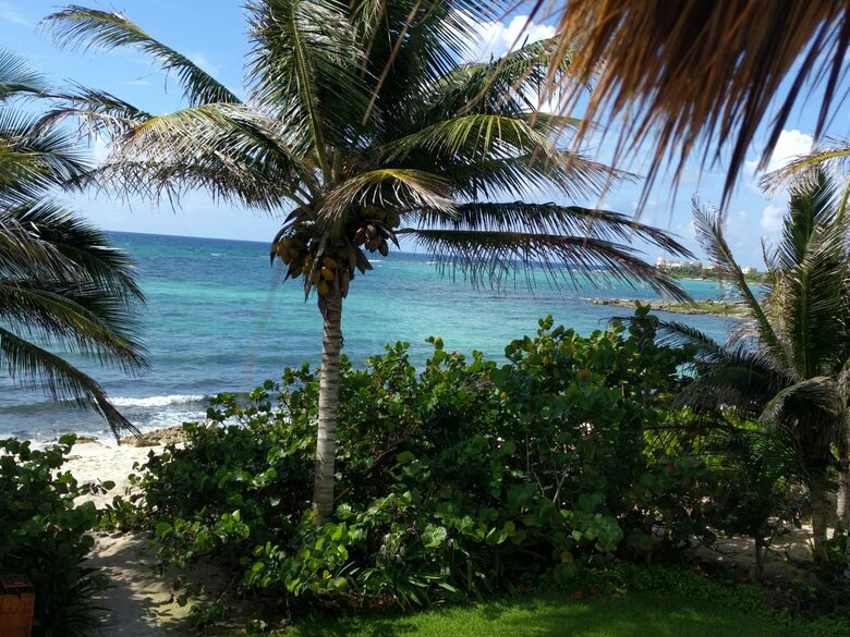 Las Villas Akumal - 2 Bedroom Oceanfront - Tulum, Mexico