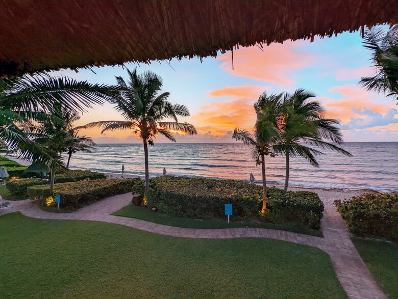 Las Villas Akumal - 2 Bedroom Oceanfront - Tulum, Mexico