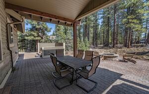 Caldera Springs Getaway - Bend, Oregon