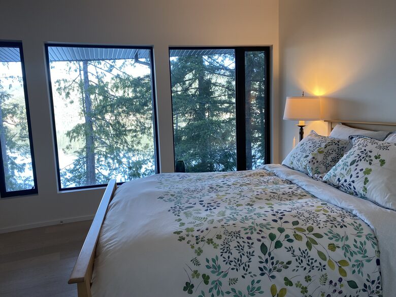 Victoria Modern West Coast Home - Victoria, Canada