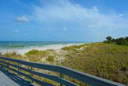 Indian Rocks Beach Villa with heated pool - Indian Rocks Beach, Florida