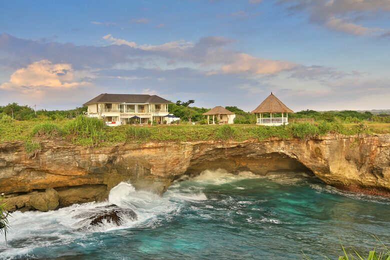 The Hideaways Club - Villa Ombak - Nusa Lembongan, Klungkung, Indonesia