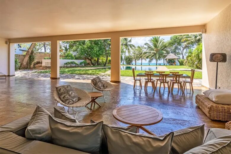 Cocokinondo | Modern Galu Beach Retreat - Diani Beach, Kenya