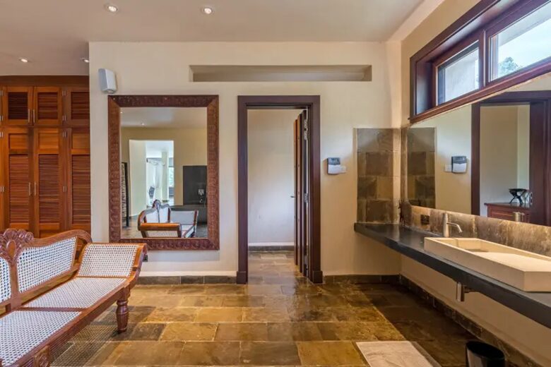 Cocokinondo | Modern Galu Beach Retreat - Diani Beach, Kenya