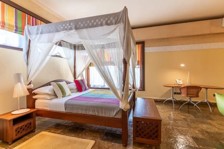 Cocokinondo | Modern Galu Beach Retreat - Diani Beach, Kenya