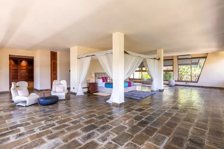 Cocokinondo | Modern Galu Beach Retreat - Diani Beach, Kenya