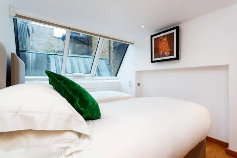 Unique Artists House in Chelsea - London, United Kingdom
