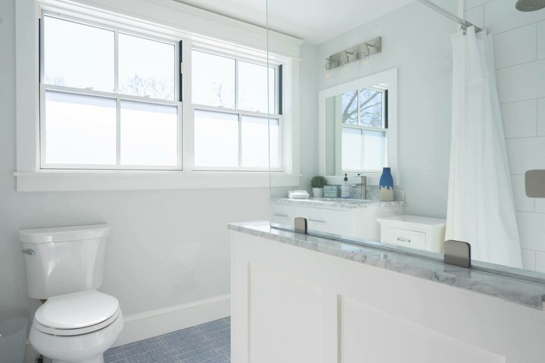 Modern Farmhouse near Newport - Portsmouth, Rhode Island