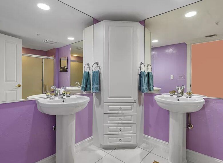 3rd bedroom full bath with tub for bunk bed room