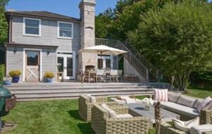 Main house outdoor lounge seating
