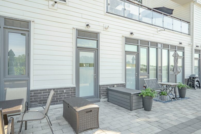 Lovely Two Bedroom Vacation Home in Friday Harbour - Innisfil, Canada