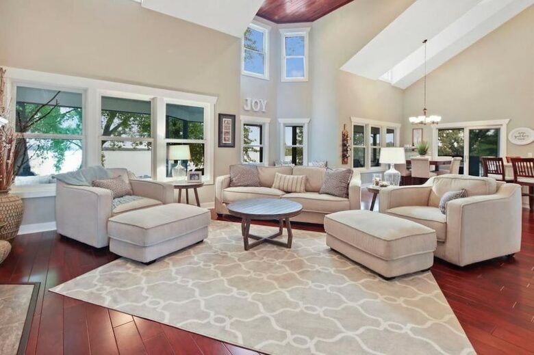 Cozy Lakefront Escape with a Home Theater - Dassel, Minnesota