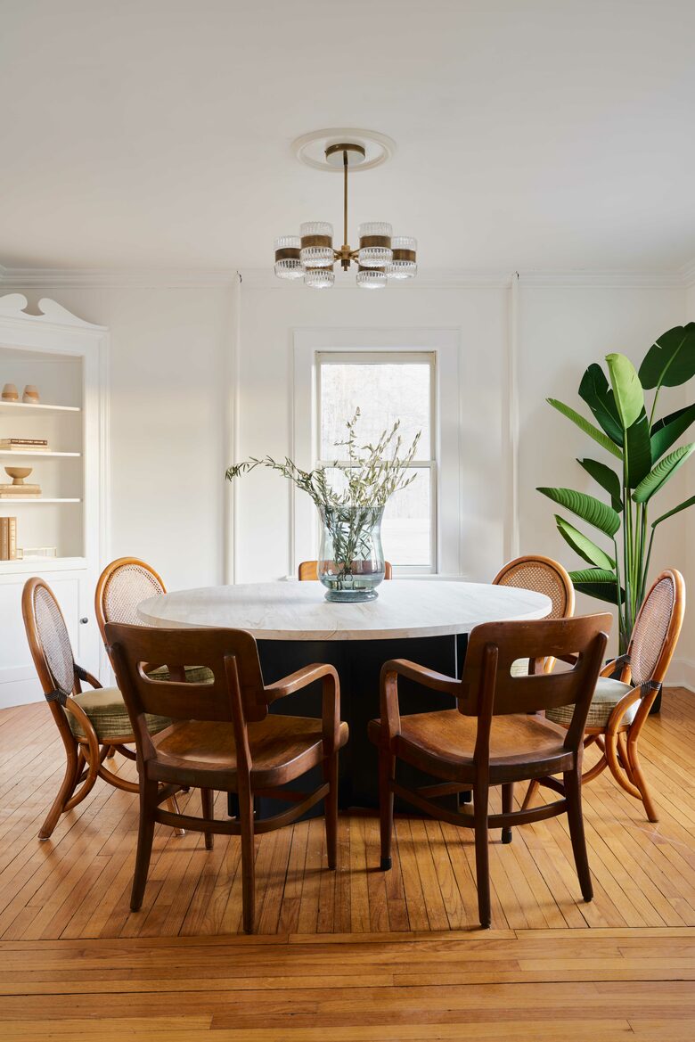 Cozy Chic Remodeled 1910 Farmhouse - Hudson, New York