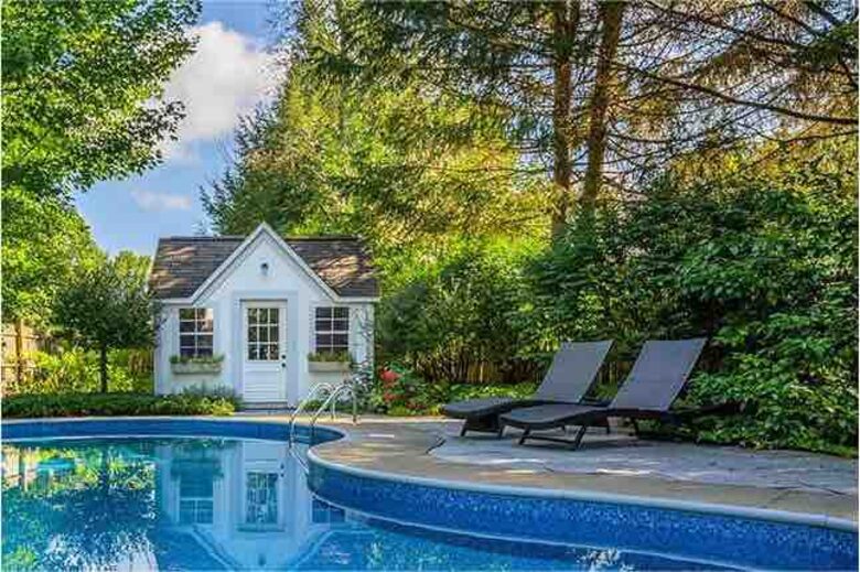 Cozy Chic Remodeled 1910 Farmhouse - Hudson, New York