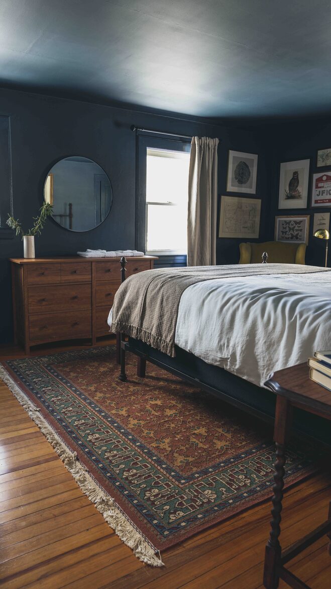 Cozy Chic Remodeled 1910 Farmhouse - Hudson, New York