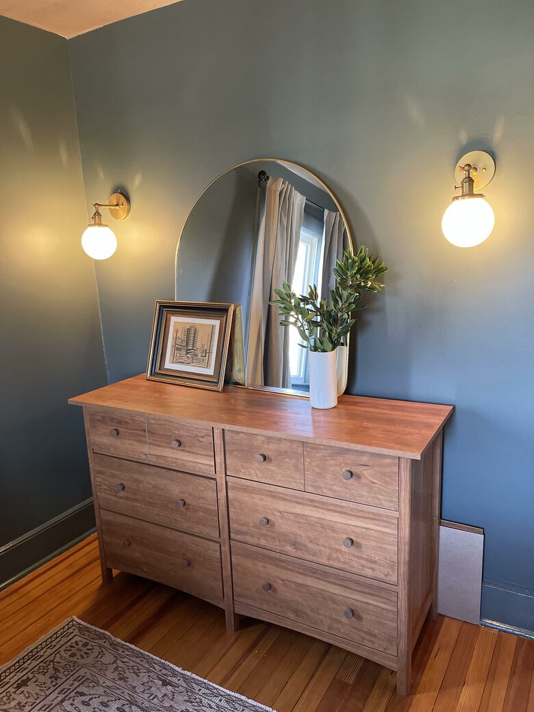 Cozy Chic Remodeled 1910 Farmhouse - Hudson, New York