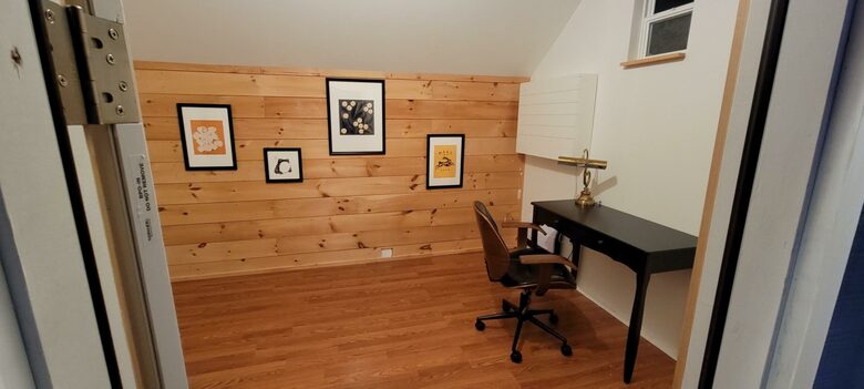 Cozy Chic Remodeled 1910 Farmhouse - Hudson, New York