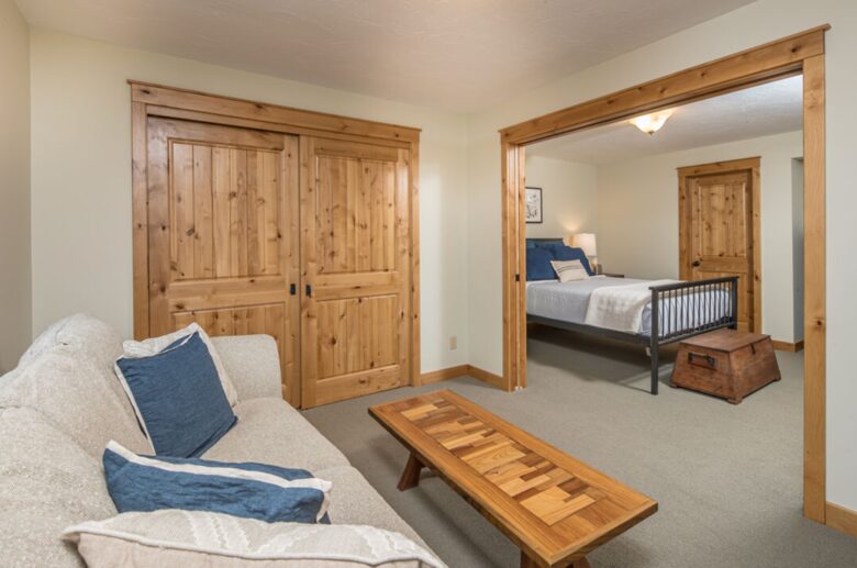 Little Bear Escape In Big Sky Country - Gallatin Gateway, Montana