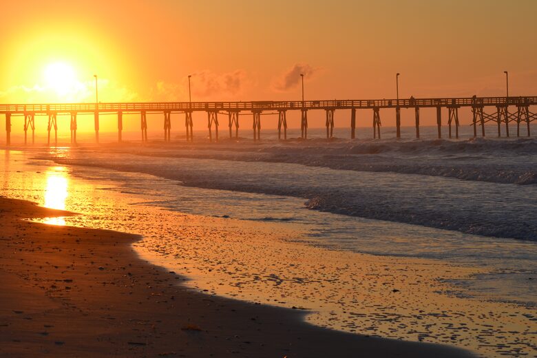 Oceanfront- Heated Pool! Private & Hot Tub - North Topsail Beach, North Carolina