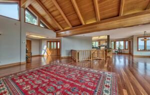 Spacious Mountain Home with Gorgeous Views - Truckee, California