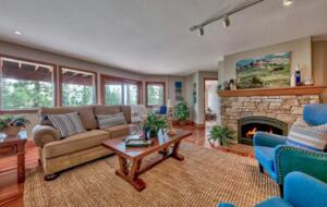 Spacious Mountain Home with Gorgeous Views - Truckee, California