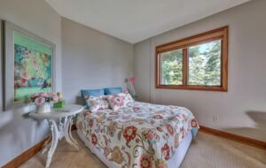 Spacious Mountain Home with Gorgeous Views - Truckee, California