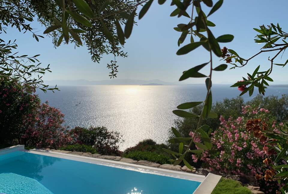 Sunset Horizon Villa - Quartu S'elena, Italy