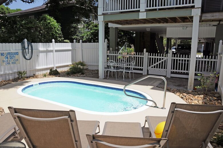 Private Pool