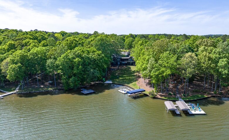 Spectacular Lake Escape on Oconee - Eatonton, Georgia