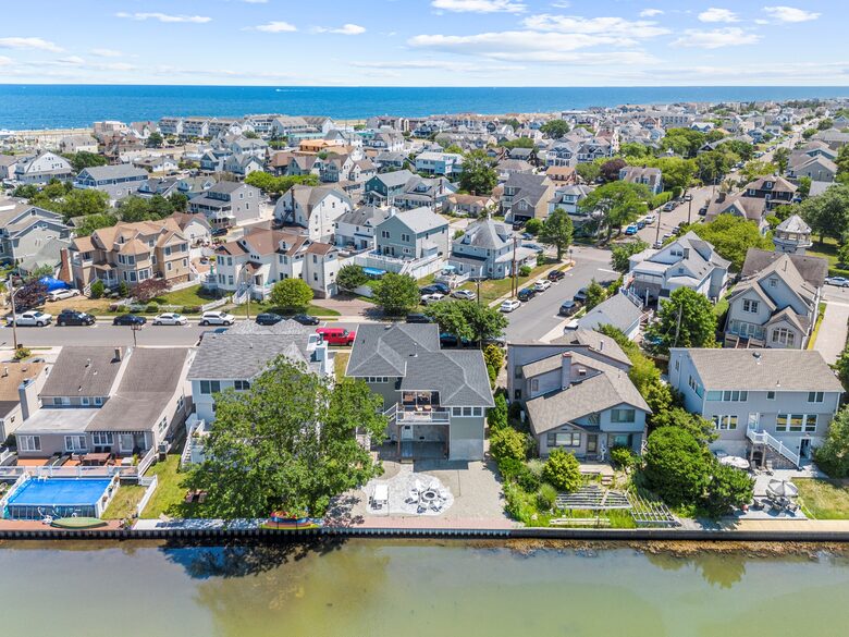 Legacy Beach House - Point Pleasant Beach, New Jersey