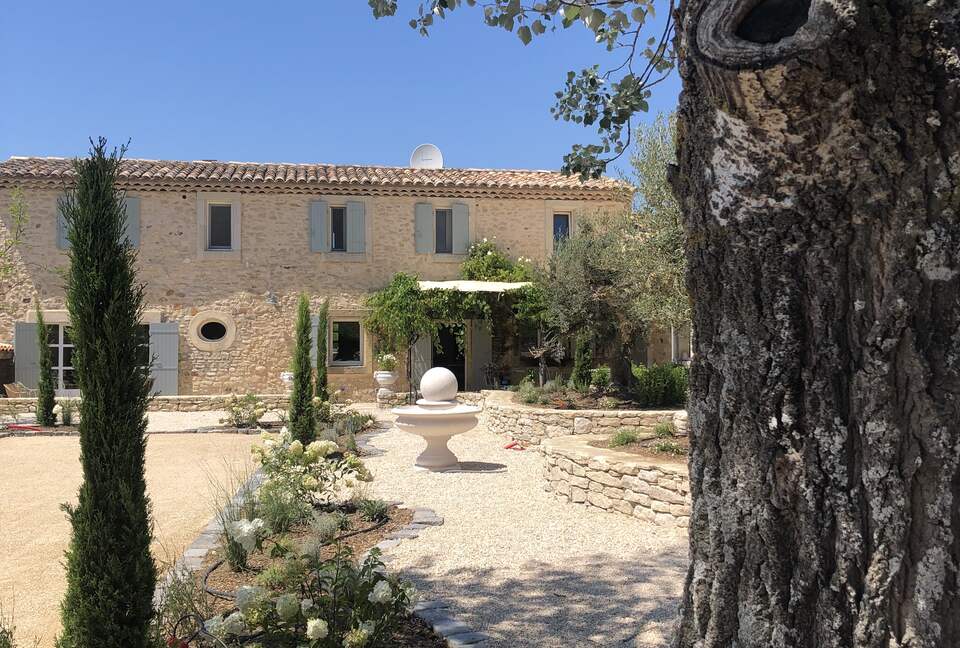 Luxury Villa In the Heart of The Luberon 'Golden Triangle' - Roussillon, France