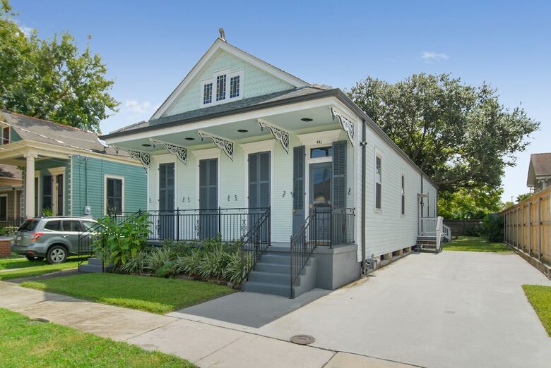 Historic Newly-Renovated New Orleans Retreat - Arabi, Louisiana