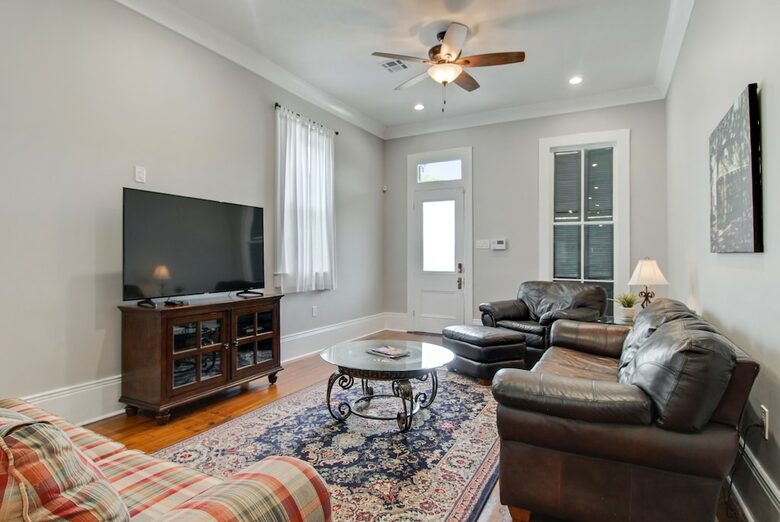 Historic Newly-Renovated New Orleans Retreat - Arabi, Louisiana