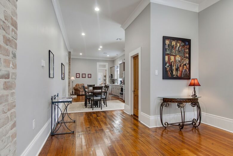 Historic Newly-Renovated New Orleans Retreat - Arabi, Louisiana