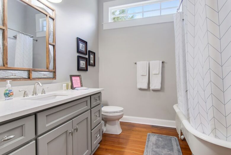 Historic Newly-Renovated New Orleans Retreat - Arabi, Louisiana