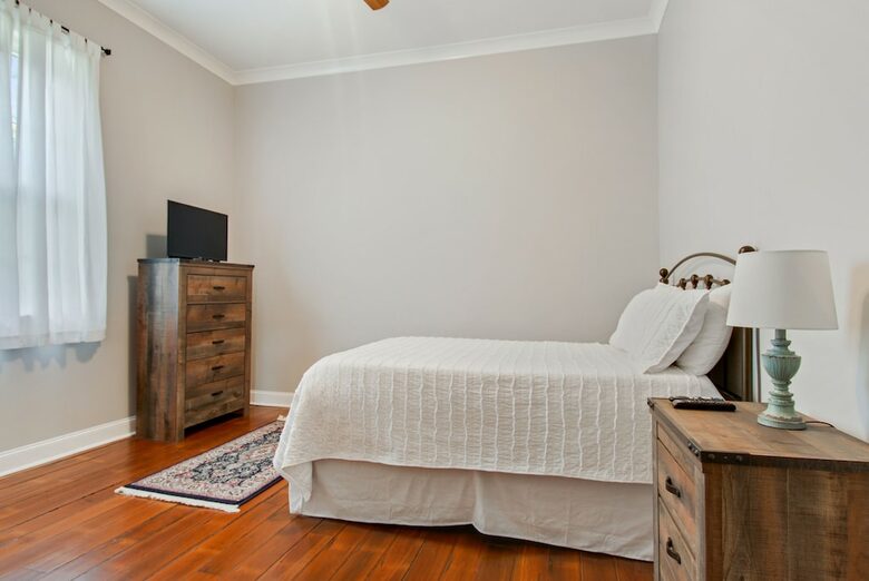 Historic Newly-Renovated New Orleans Retreat - Arabi, Louisiana