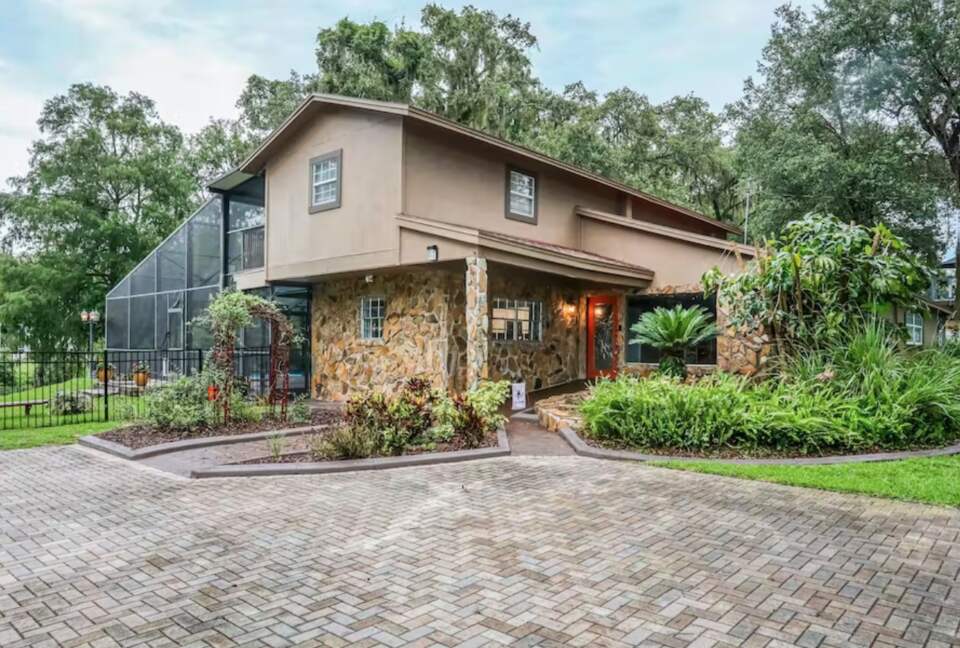 Hillsborough River Hideaway - Temple Terrace, Florida
