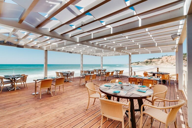 Falesia Beach Luxury Penthouse - Olhos d'Agua, Portugal