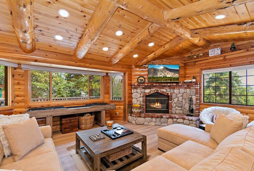 Pinehurst Lodge - Big Bear, California