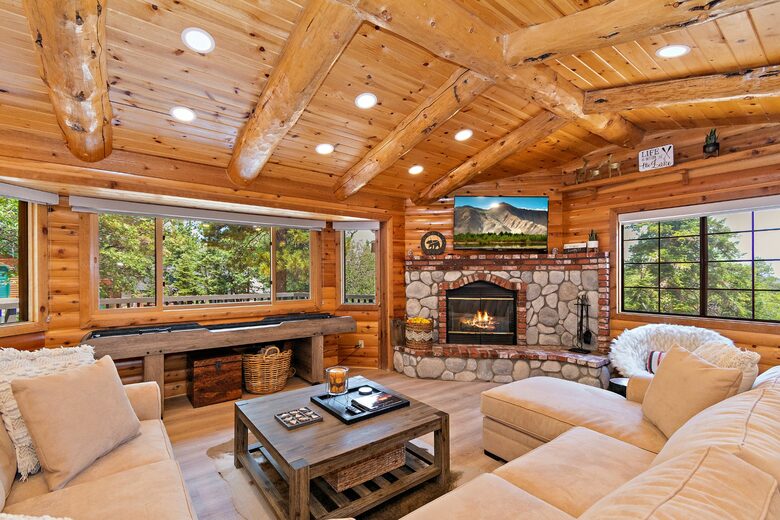 Pinehurst Lodge - Big Bear, California