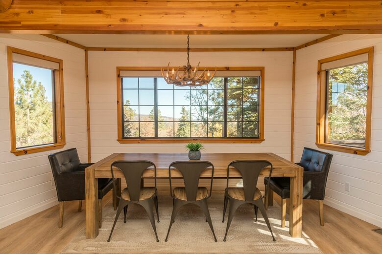 Pinehurst Lodge - Big Bear, California