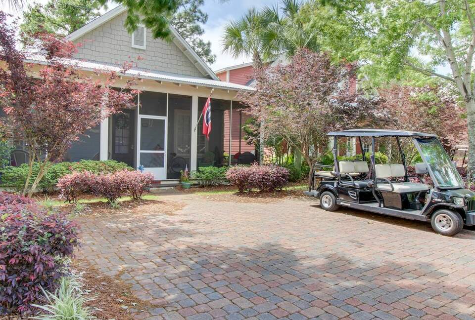Sandestin Bungalo with a Golf Cart - Miramar Beach, Florida