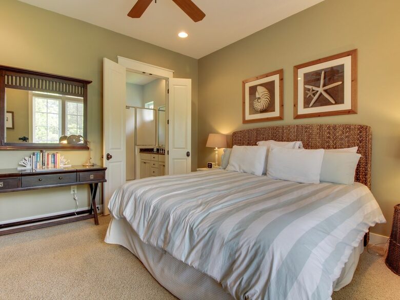 Sandestin Bungalo with a Golf Cart - Miramar Beach, Florida