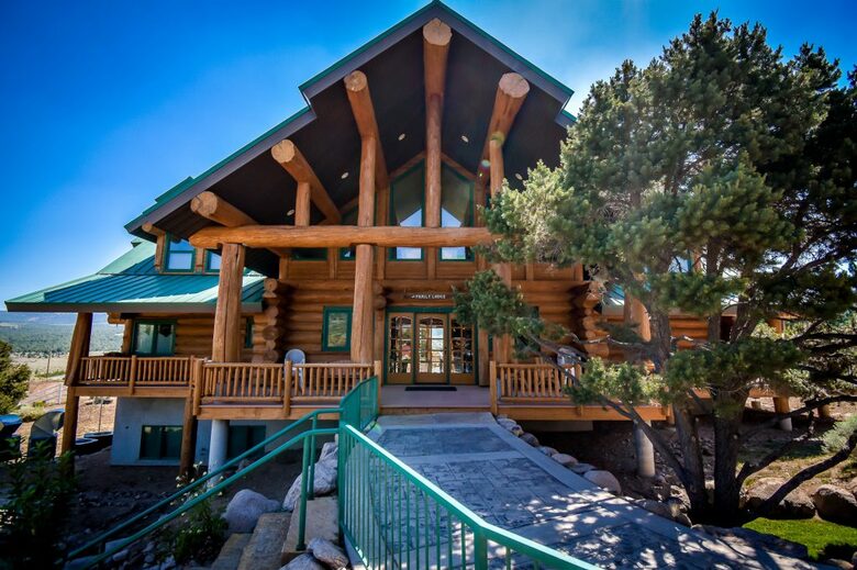 Storytellers Lodge - Pine Valley, Utah