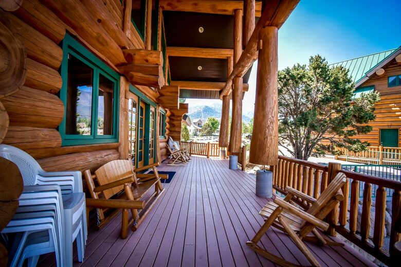 Storytellers Lodge - Pine Valley, Utah