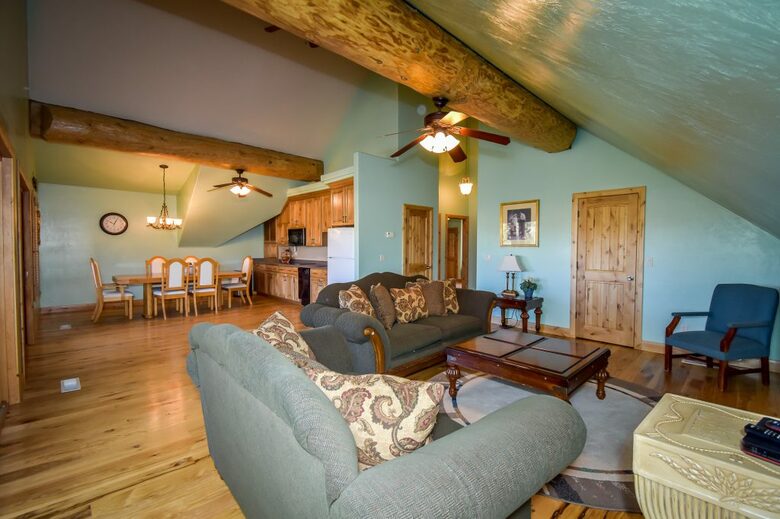 Storytellers Lodge - Pine Valley, Utah