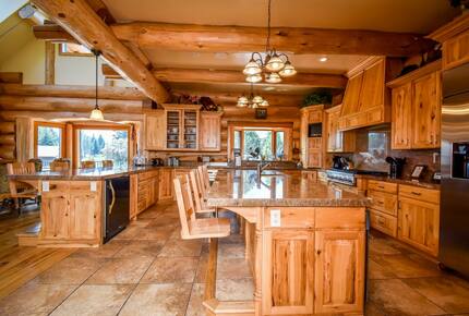 Storytellers Lodge - Pine Valley, Utah