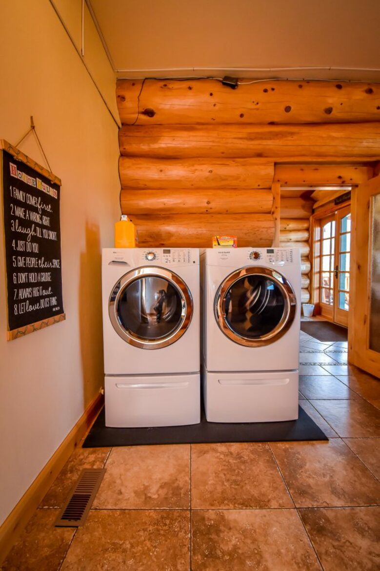 Storytellers Lodge - Pine Valley, Utah